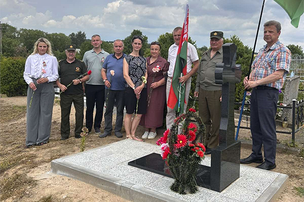 Автопробег «Чтим. Помним. Не забудем» прошёл в Слонимском районе!
